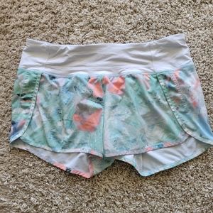 Lululemon shorts size 8